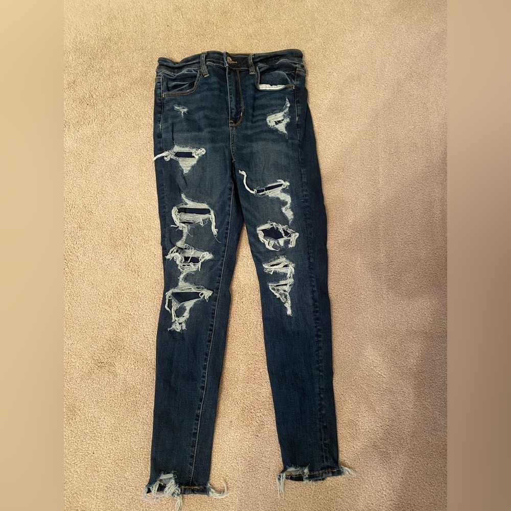 American Eagle Outfitters Ripped Jeans Size 8 Short